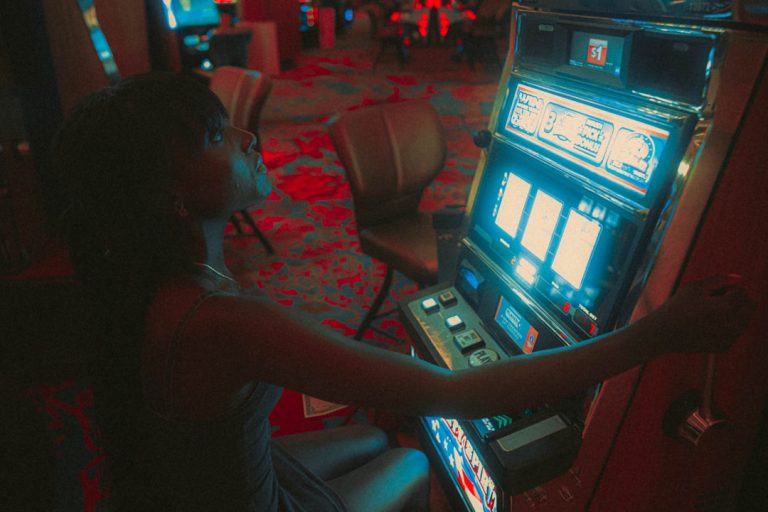 Discover the Excitement of Free Social Casino Games: Play Without the Risk!